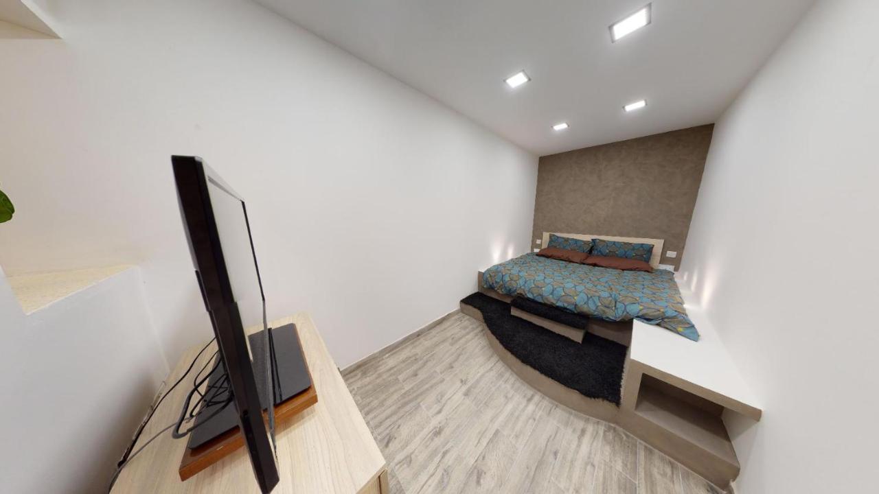 Central Valletta - 1 Bedroom Maisonnette Luaran gambar
