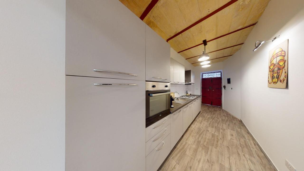 Central Valletta - 1 Bedroom Maisonnette Luaran gambar