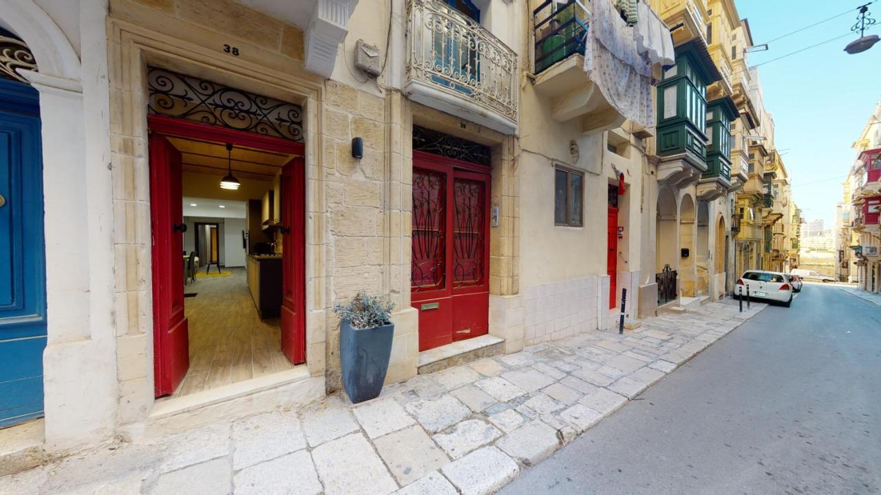 Central Valletta - 1 Bedroom Maisonnette Luaran gambar